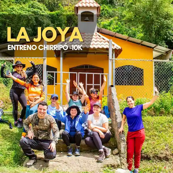 Grupo de meta en entrenamiento Chirripó La Joya